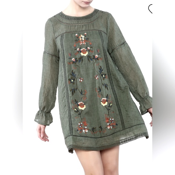 Umgee Embroidered Contrast Trim Tunic Dress